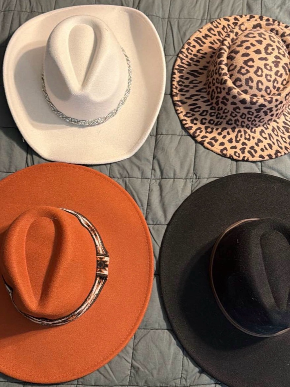 Women’s Wide Brim Felt Hat - and cowgirl hat